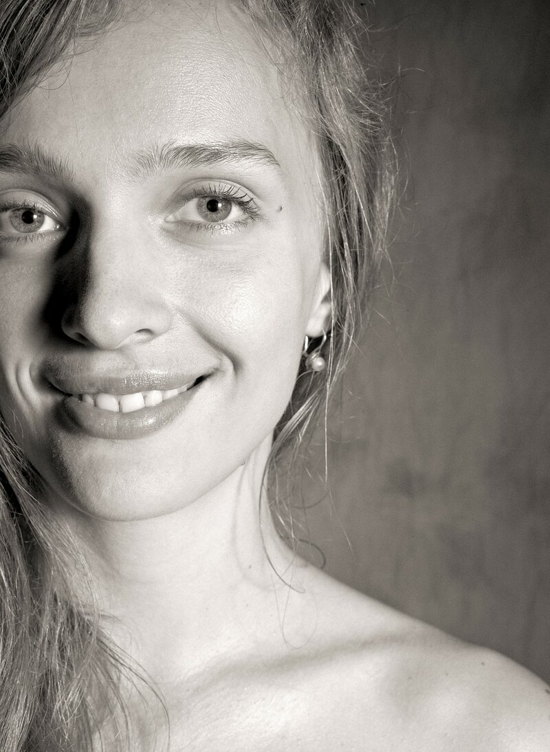 Любасик, 23 года, 2 размер груди